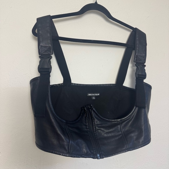 Poster Girl My Type Vegan Leather Under bust Buckle Corset - Picture 5 of 6